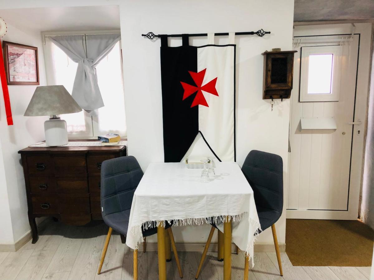 הוילה טומאר Pe Do Castelo Casinha - Pet Friendly & Garage מראה חיצוני תמונה
